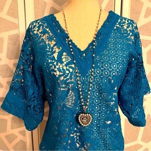 White House Black Market Pretty ES Lace KimonoTeal Blue Size Small